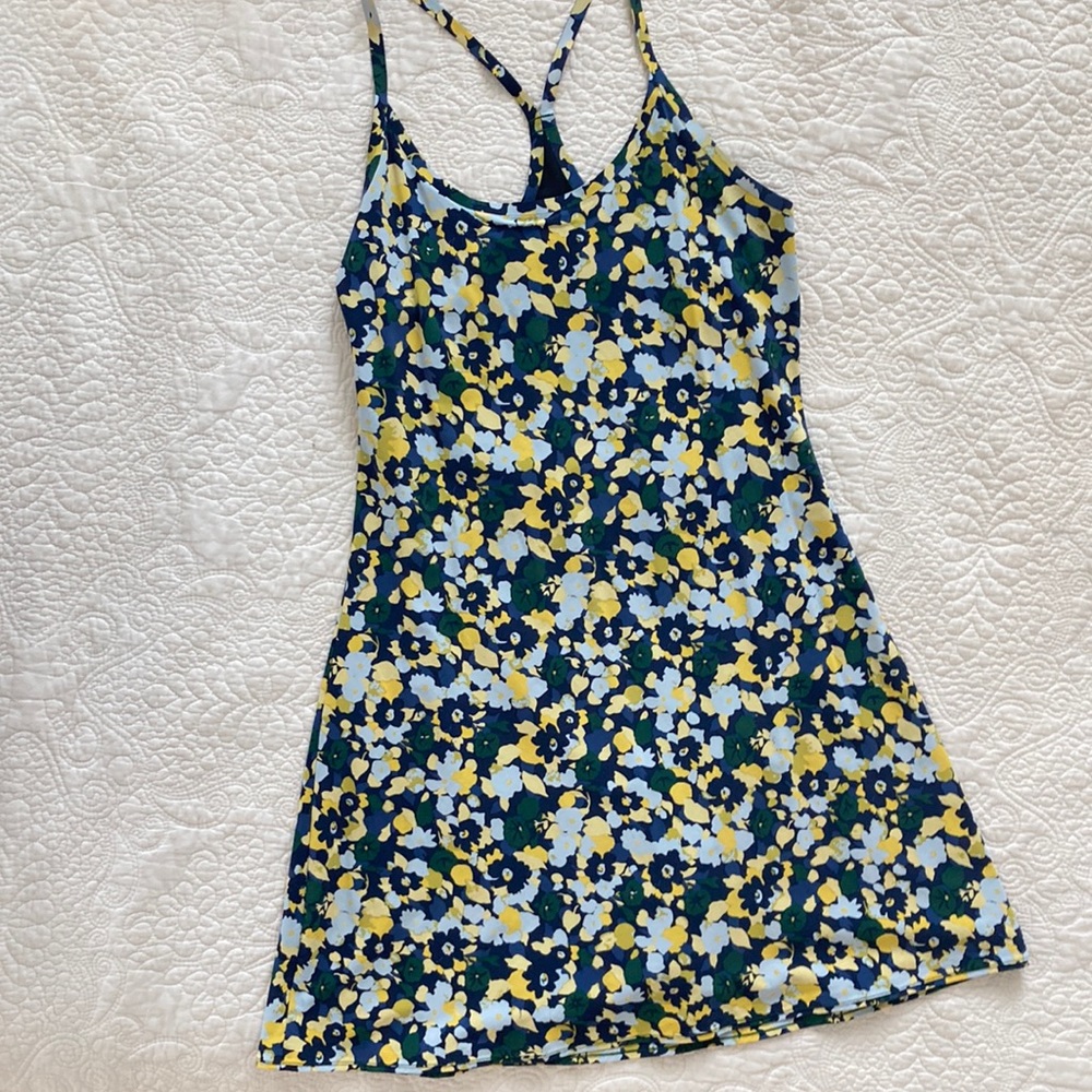 Outdoor Voices Exercise Dress (2019) in Mineral Blooms (Size Small)